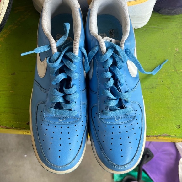 Nike Men\'s Sky Blue Athletic Shoes Air Force 1 size 10.5 main image 4